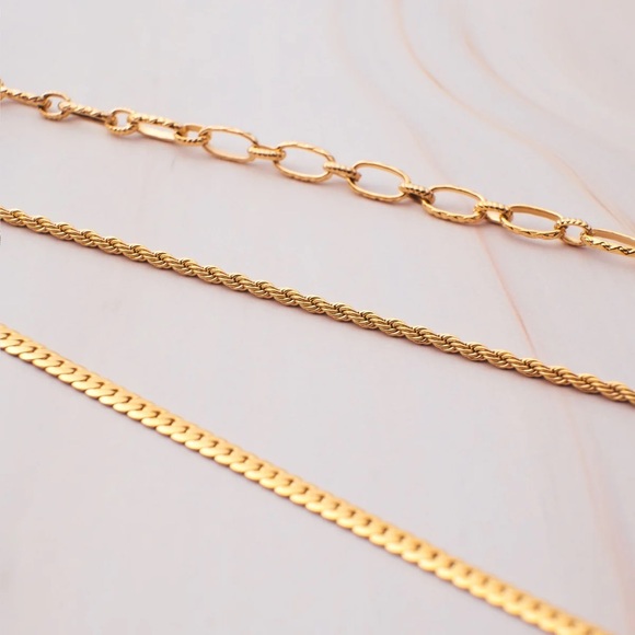 Atolea “Calvi” Rope Chain Necklace - Gold - New with Dust Bag - Picture 11 of 11